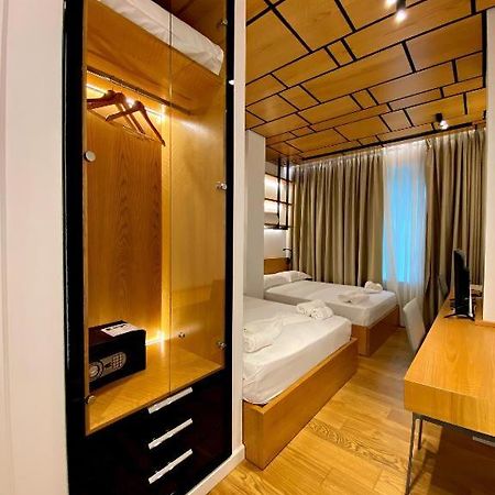 Crown Boutique Hotel Durrës 외부 사진