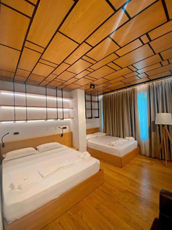 Crown Boutique Hotel Durrës 외부 사진